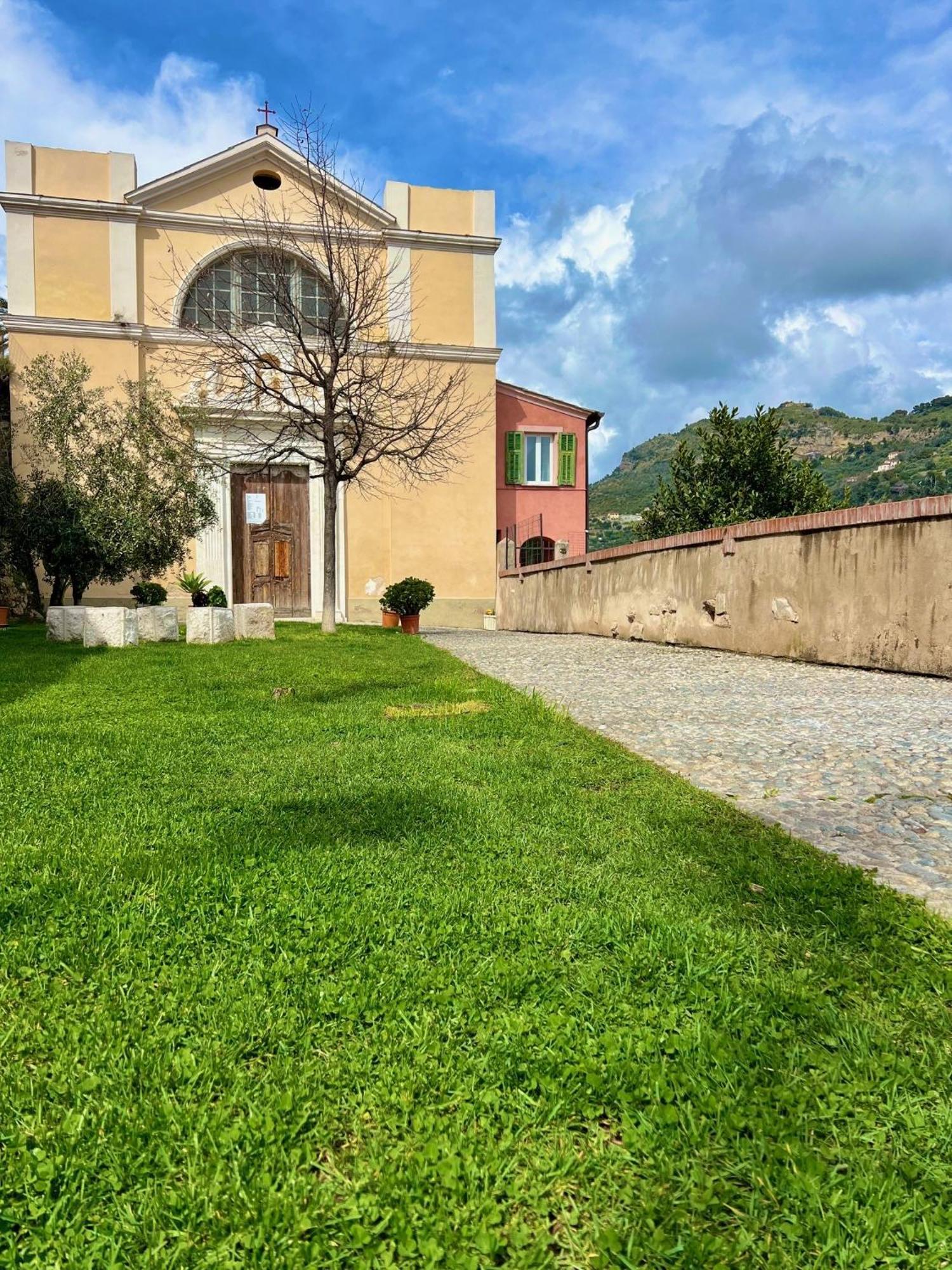 Hotel The Cozy Vintage Ventimiglia Exterior foto